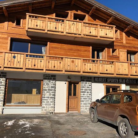 Chalet Hubert Apartment Morzine Bagian luar foto