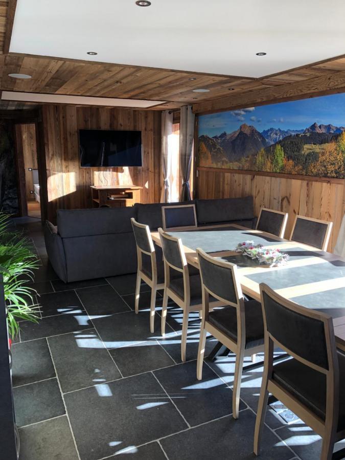 Chalet Hubert Apartment Morzine Bagian luar foto