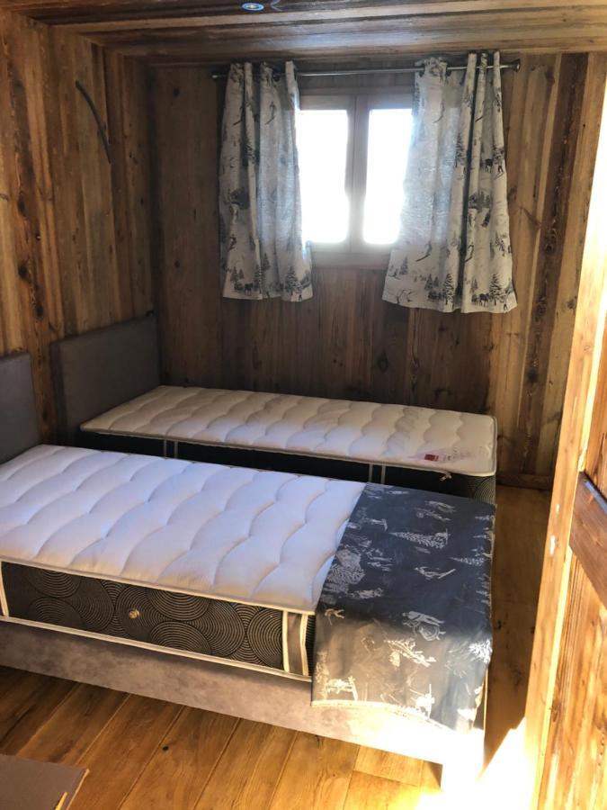 Chalet Hubert Apartment Morzine Bagian luar foto